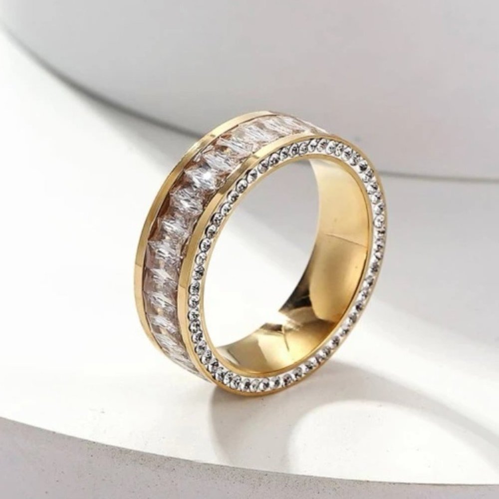 14K Gold Plated Zircon Decor Ring / Size 7